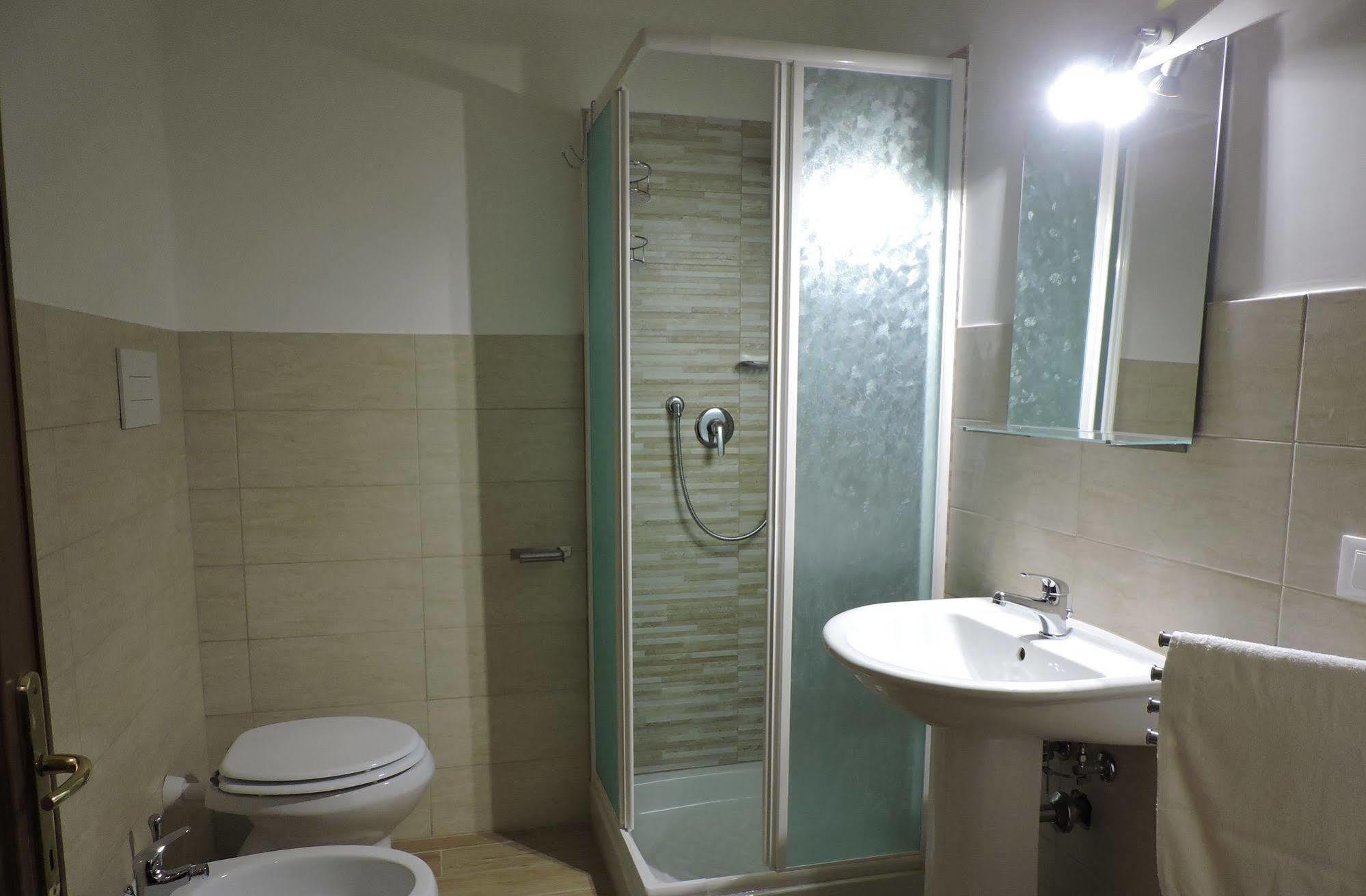 Living Rome Ottaviano B&B Roma Exterior foto