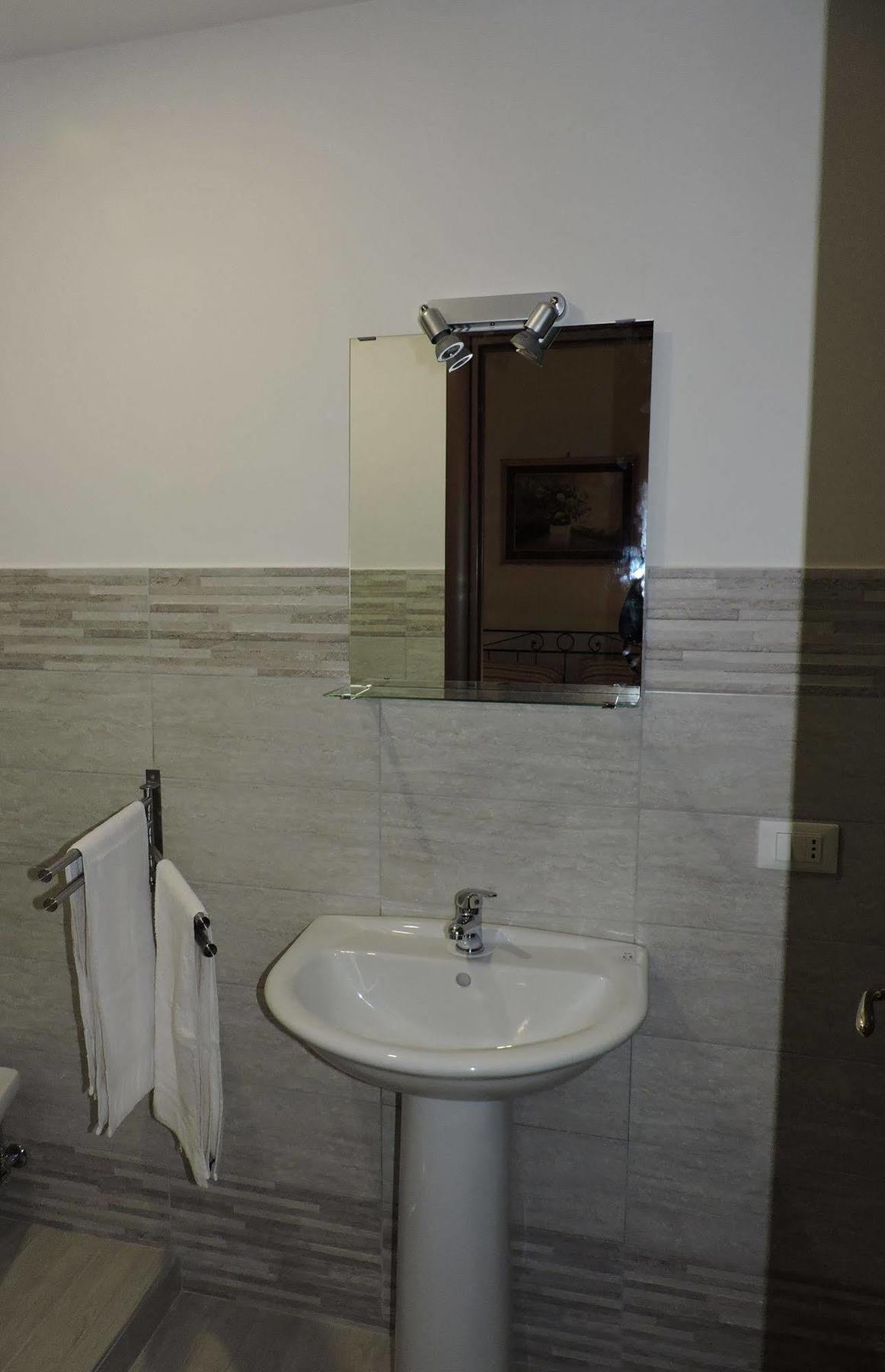 Living Rome Ottaviano B&B Roma Exterior foto